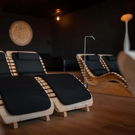 Green Luxury Hotel Pfoesl Hotel 4*